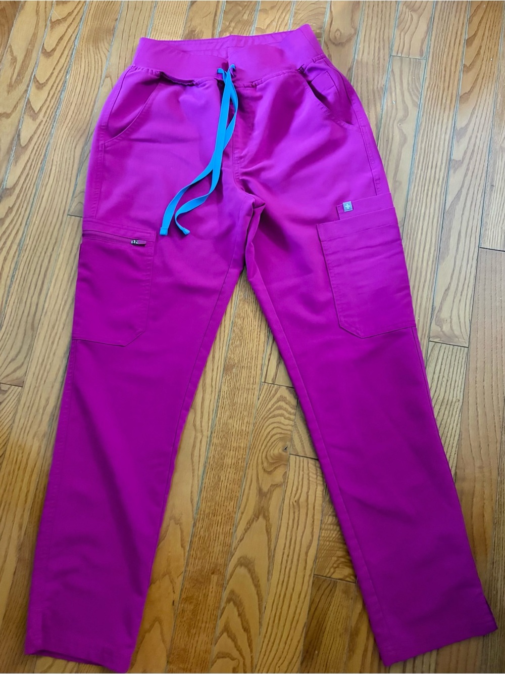 Figs Women's Magenta Straight-Leg Cargo Pants with Teal Drawstring